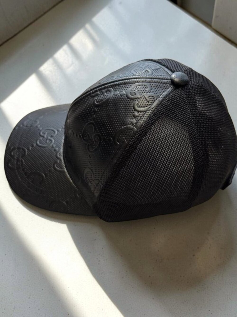 GUCCI GG Embossed Black Leather Mesh Trucker Baseball Cap Hat Italy + Dust Bag - Picture 7 of 10